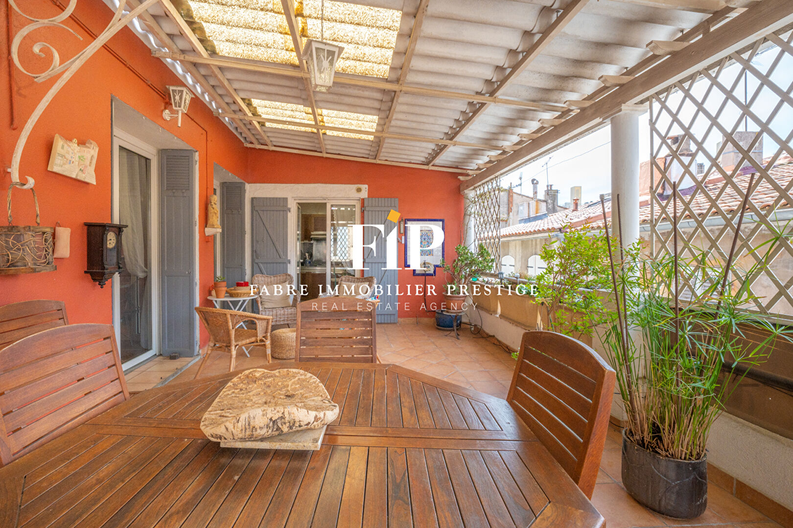 Maison de ville - Marseille (4\u00e8me) - 4 pi\u00e8ce(s) 115 m2