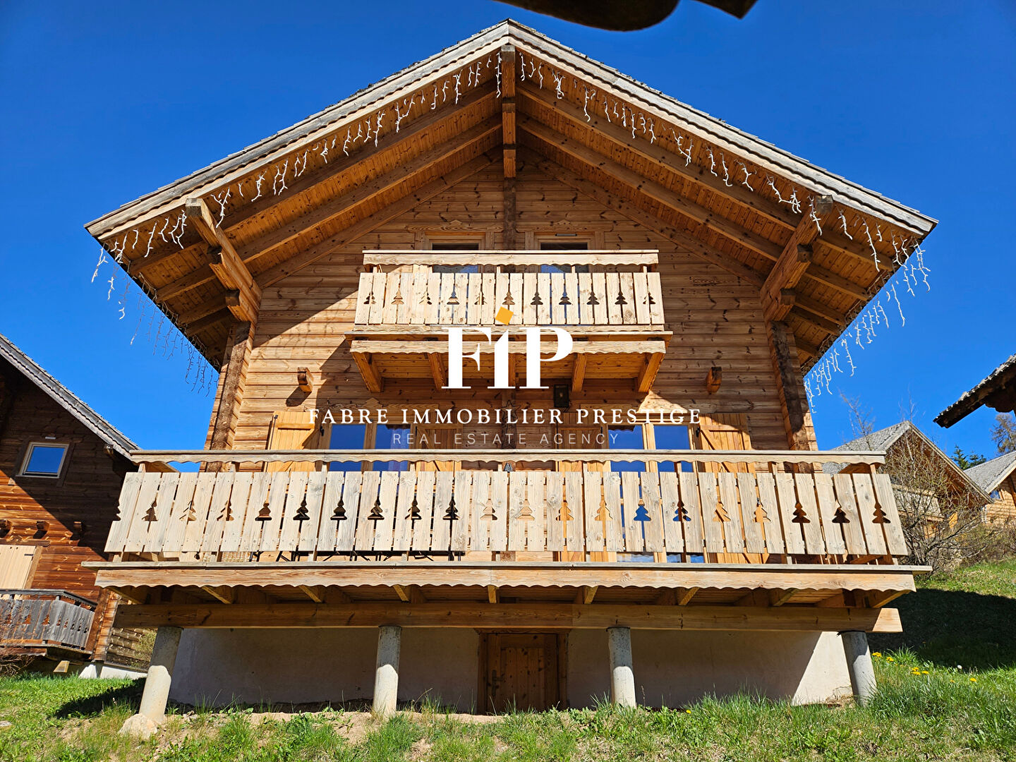 Chalet  meubl\u00e9 3 chambres La Joue-du-Loup -Devoluy 05250